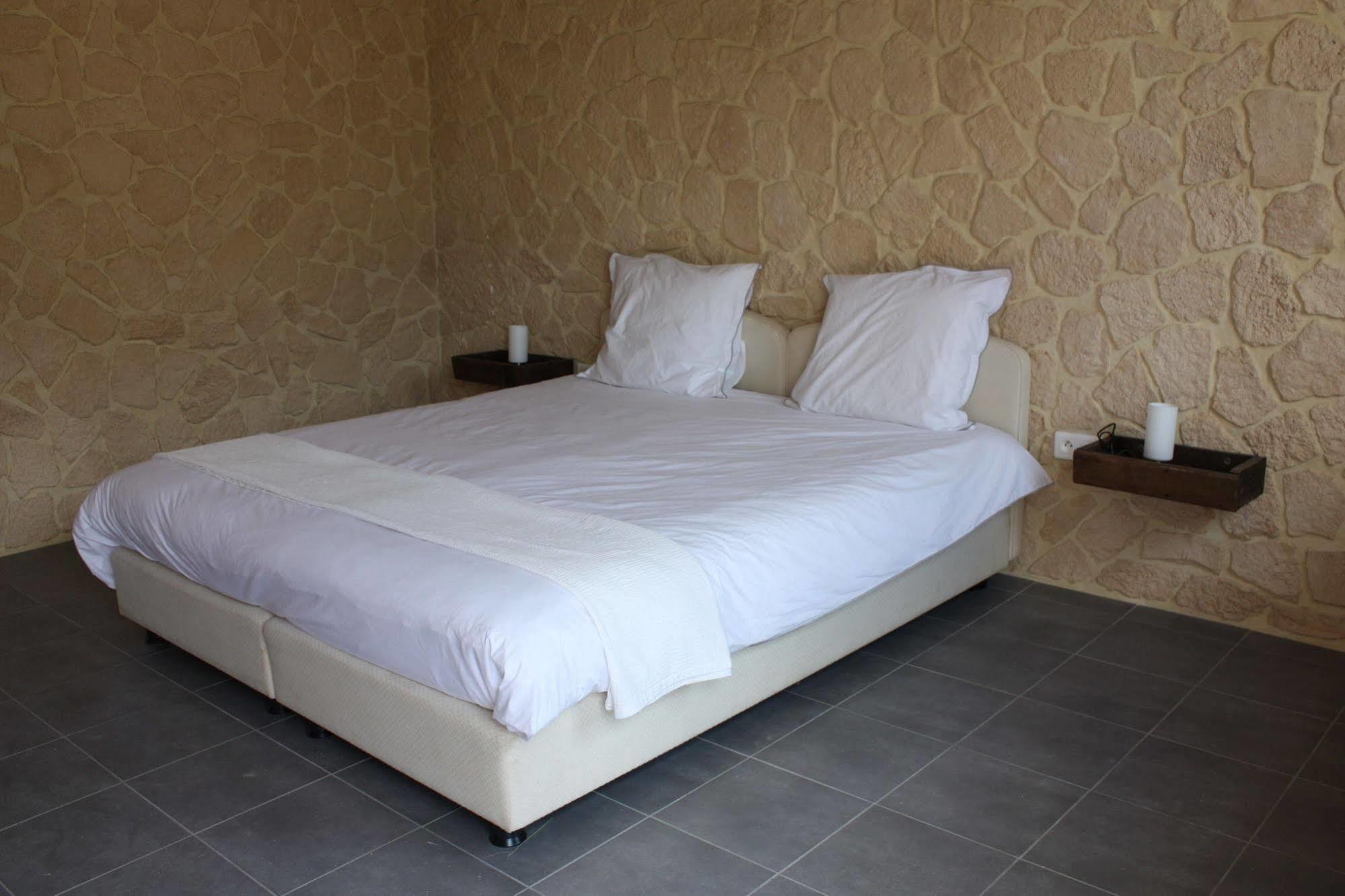 Gite Chevannes Fours  Luaran gambar